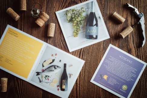 Catalogo e Cartoline Cantina e Wine Shop Modeano